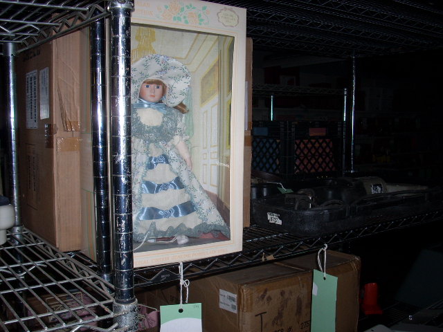 Grossman Auction Pictures From August 1, 2010 - 1305 w 80th st Cleveland Ohio